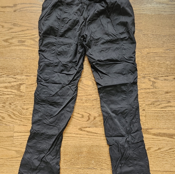 North Face Pant/Capris - Picture 3 of 3